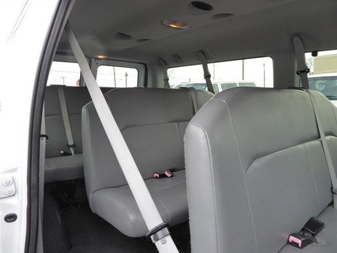 Used 2013 Ford E-350 and Econoline 350 XL w/ PWR Windows & Locks Group image 26