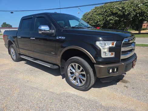 Used 2015 Ford F150 Lariat w/ Equipment Group 502A Luxury AWD/4WD image 17