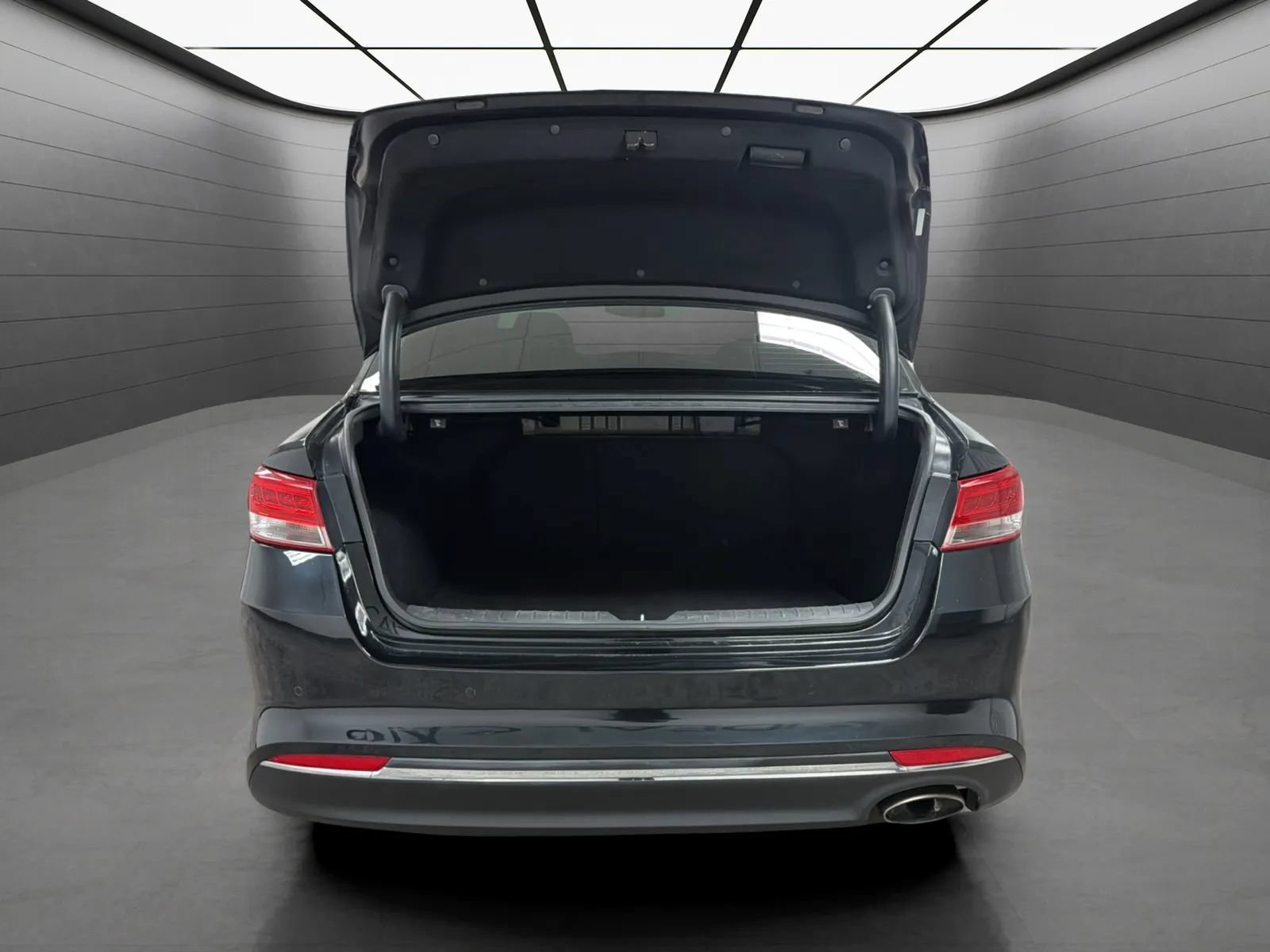 Used 2018 Kia Optima EX w/ Premium Package FWD image 20