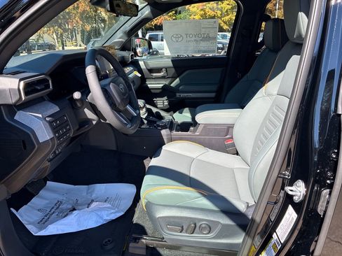 New 2025 Toyota Tacoma Trailhunter image 15