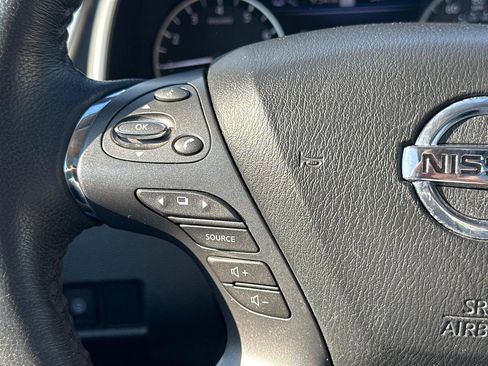 Used 2019 Nissan Murano Platinum w/ Cargo Package image 25