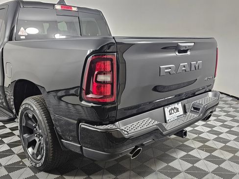 New 2026 RAM 1500 Express AWD/4WD image 14