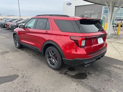 New 2026 Ford Explorer ST image 7