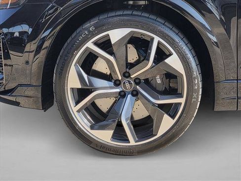 Certified 2024 Audi RS Q8 image 9