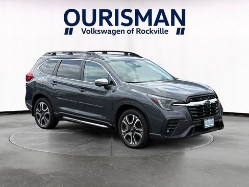 Used 2023 Subaru Ascent Limited w/ Technology Package AWD/4WD image 1