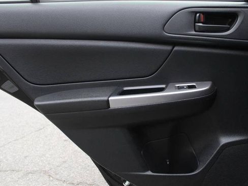 Used 2016 Subaru Impreza 2.0i AWD/4WD image 21