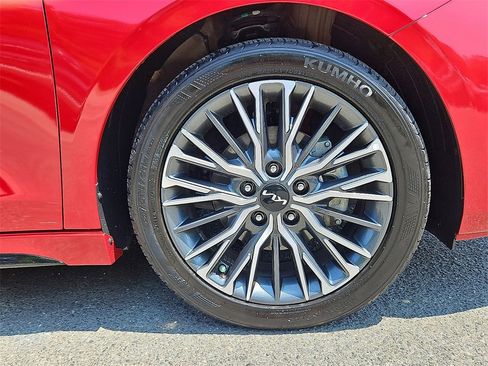 Used 2024 Kia Forte GT-Line w/ GT-Line Premium Package image 9