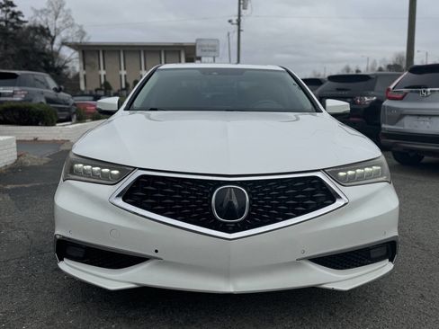 Used 2018 Acura TLX V6 SH-AWD w/ Advance Package image 2