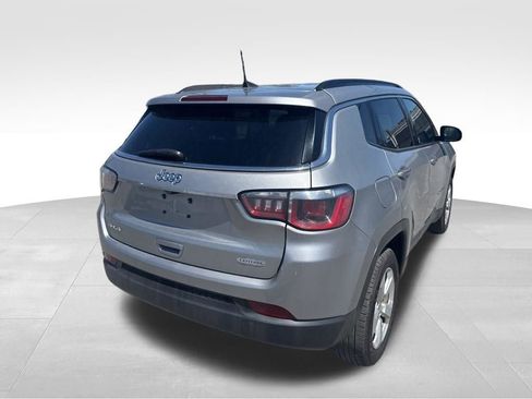 Used 2019 Jeep Compass Latitude AWD/4WD image 5