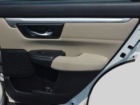 Used 2018 Honda CR-V LX image 18