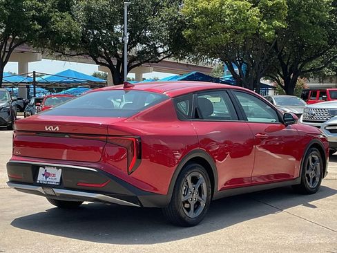 Used 2025 Kia K4 FWD image 5