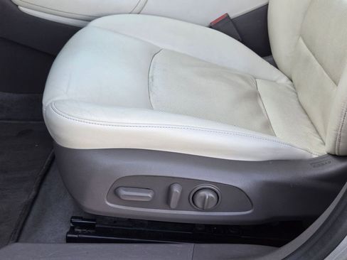 Used 2024 Chevrolet Malibu LT FWD image 14