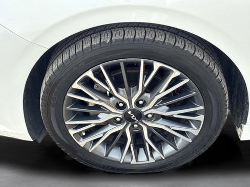 Used 2023 Kia Forte GT-Line w/ GT-Line Premium Package image 10