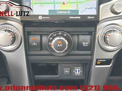 Used 2021 Toyota 4Runner SR5 Premium w/ Moonroof Package RWD image 30
