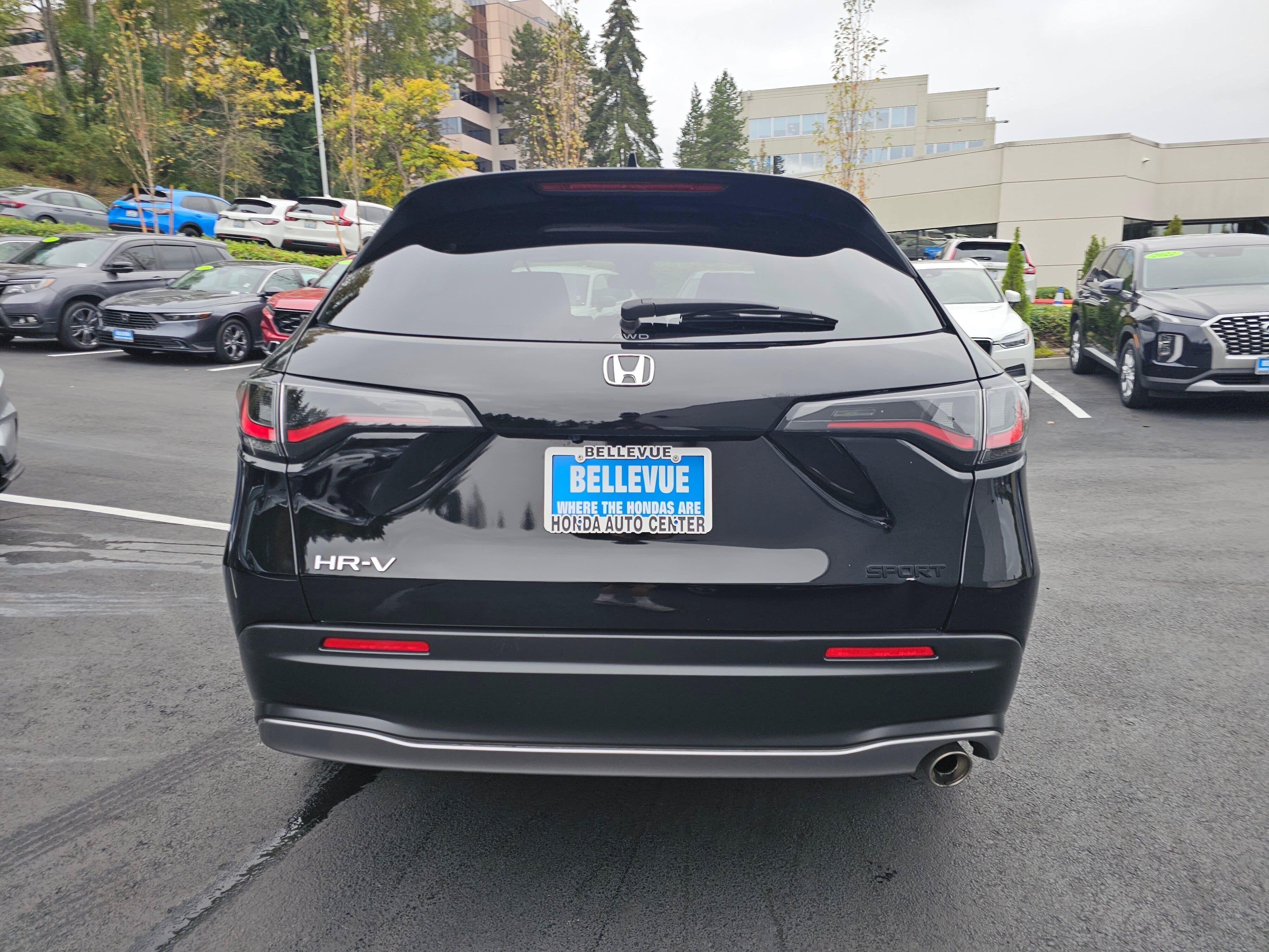 Used 2024 Honda HR-V Sport image 6