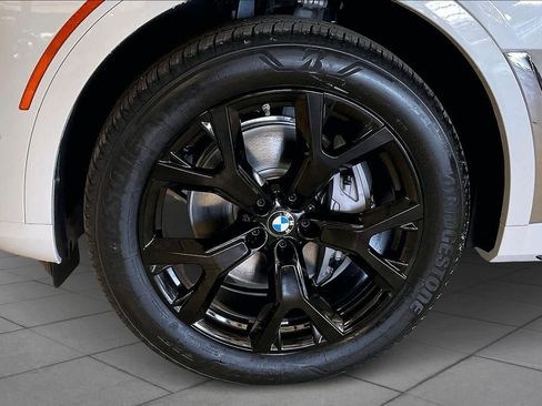 New 2026 BMW X7 xDrive40i image 11