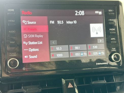 Used 2022 Toyota Corolla LE FWD image 26