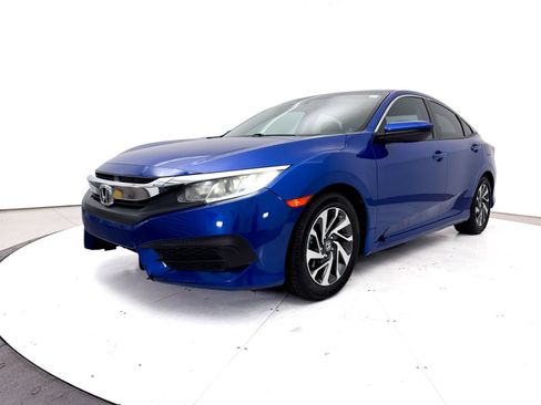 Used 2017 Honda Civic EX image 3