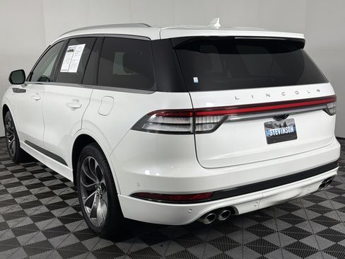 Used 2020 Lincoln Aviator Grand Touring w/ Elements Package Plus AWD/4WD image 30