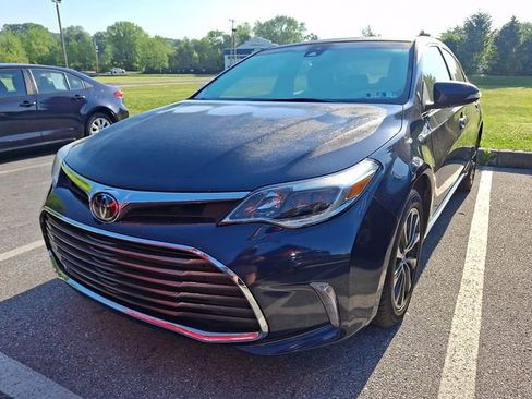 Certified 2018 Toyota Avalon XLE Premium w/ All Weather Liner Package FWD image 2