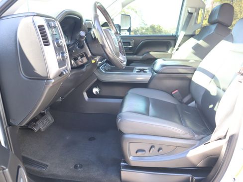 Used 2018 GMC Sierra 2500 SLT w/ Duramax Plus Package image 13