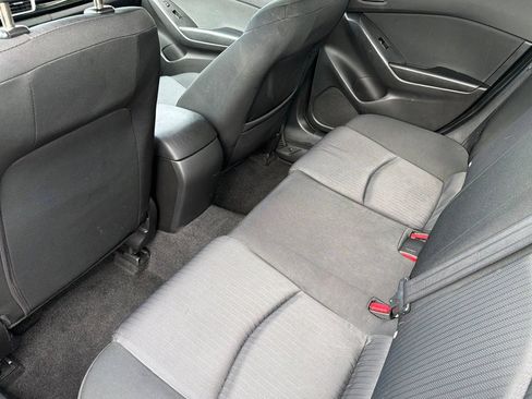 Used 2015 MAZDA MAZDA3 i SV FWD image 12