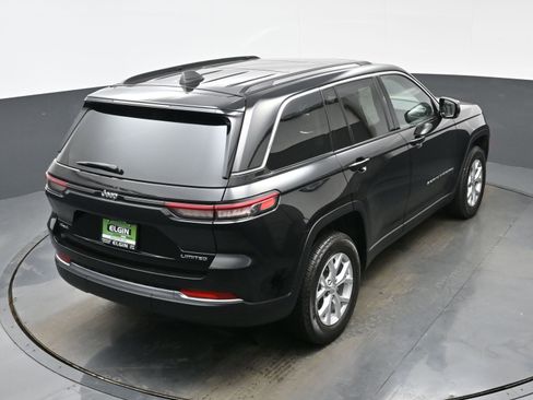 Used 2023 Jeep Grand Cherokee Limited image 37