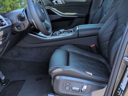 New 2026 BMW X5 xDrive40i w/ M Sport Package AWD/4WD image 17