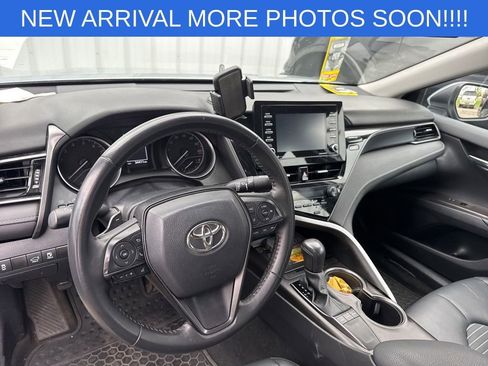 Used 2024 Toyota Camry SE FWD image 12