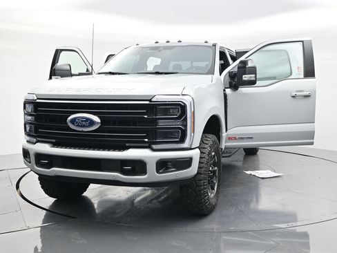 New 2026 Ford F350 Platinum w/ Tremor Off-Road Package AWD/4WD image 47