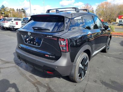 New 2026 Nissan Kicks SR w/ Cold Weather Package
