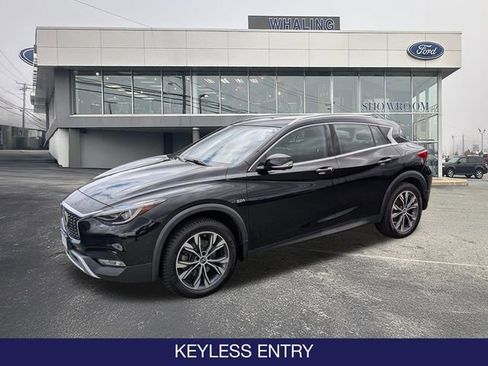 Used 2019 INFINITI QX30 AWD image 3