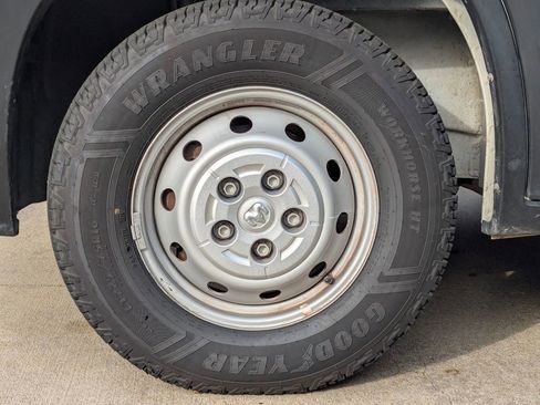 Used 2023 RAM ProMaster 2500 image 12