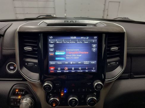 Used 2019 RAM 1500 Laramie AWD/4WD image 15