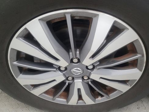 Used 2020 Nissan Pathfinder S FWD image 31