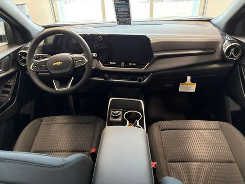 New 2027 Chevrolet Equinox LT AWD/4WD image 32