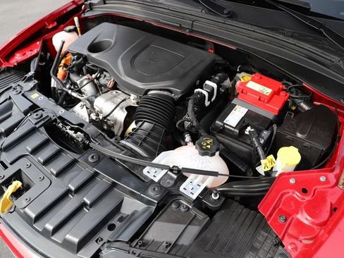 Used 2024 Dodge Hornet R/T w/ Track Pack AWD/4WD image 3