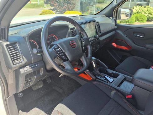 Used 2023 Nissan Frontier PRO-4X w/ Tow Package AWD/4WD image 23