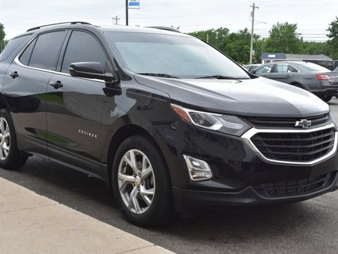 Used 2018 Chevrolet Equinox LT FWD image 11