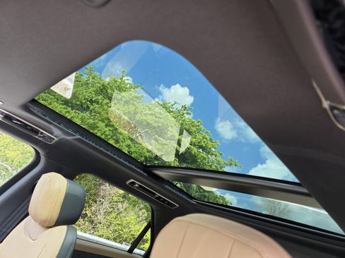 New 2026 Land Rover Range Rover Sport Dynamic SE image 12