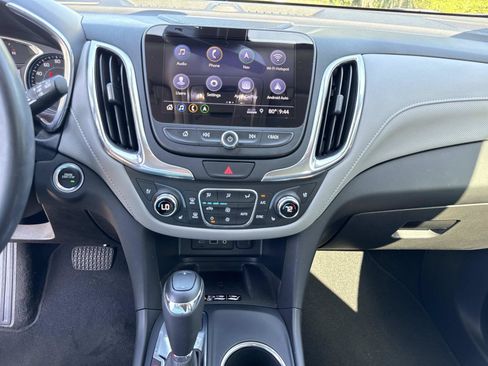 Used 2019 Chevrolet Equinox Premier FWD image 22