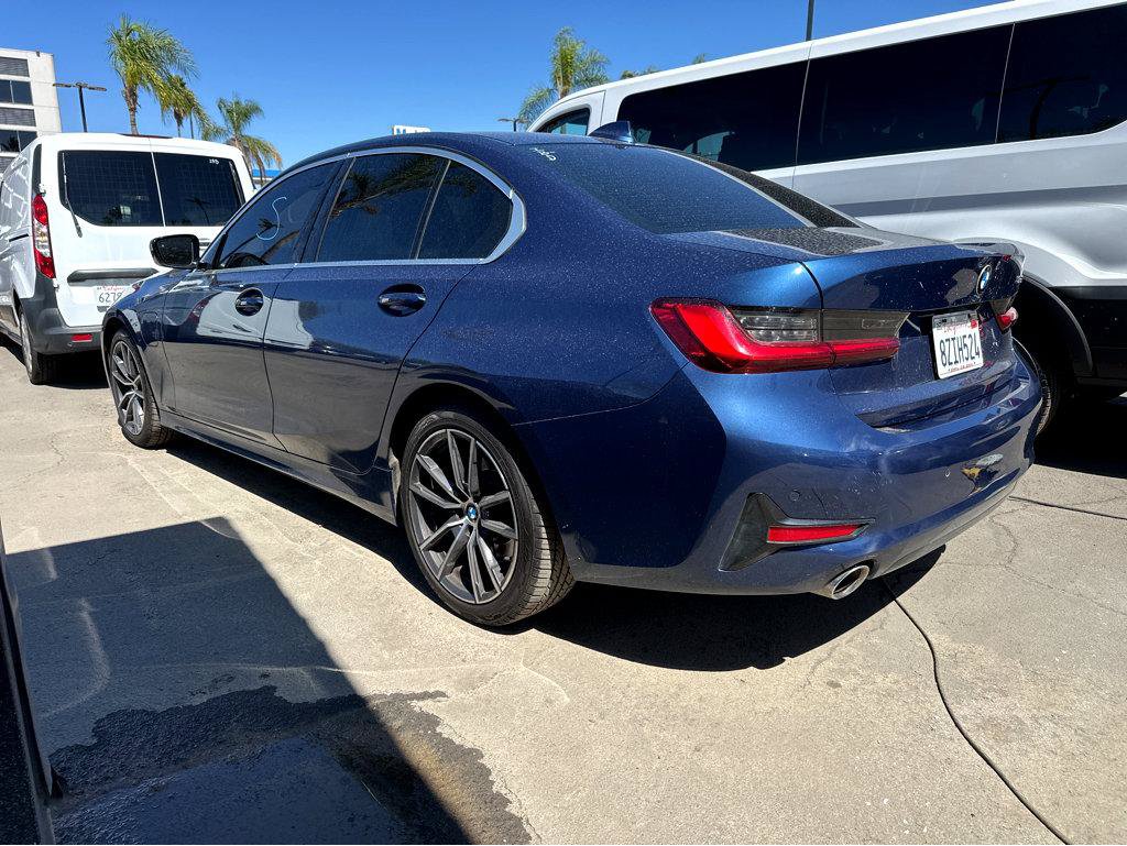 Used 2021 BMW 330e w/ Convenience Package RWD image 3