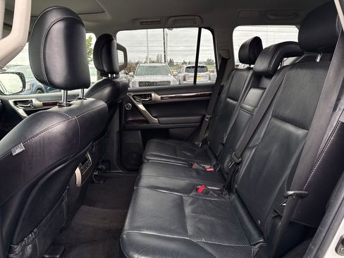 Used 2014 Lexus GX 460 Luxury image 18