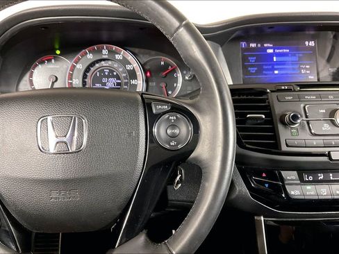 Used 2016 Honda Accord Sport image 19