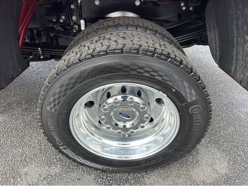 New 2026 Ford F450 Platinum w/ Platinum Plus Package image 42