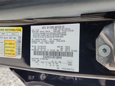 Used 2019 Ford Fusion SEL image 11