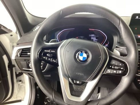 Used 2022 BMW 530i xDrive w/ Convenience Package AWD/4WD image 16