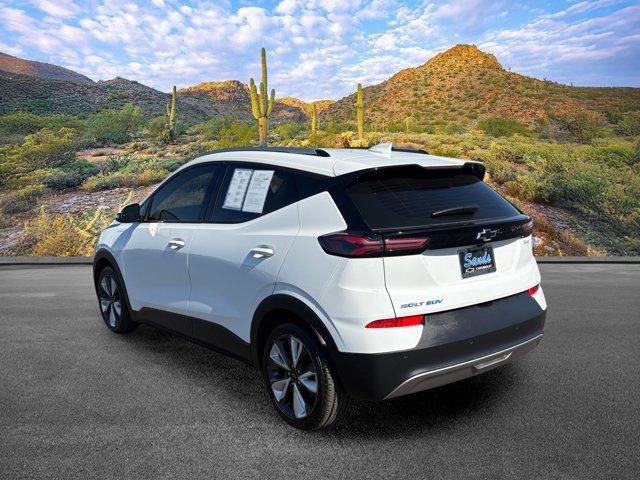 Used 2023 Chevrolet Bolt EUV LT w/ Convenience Package FWD image 6
