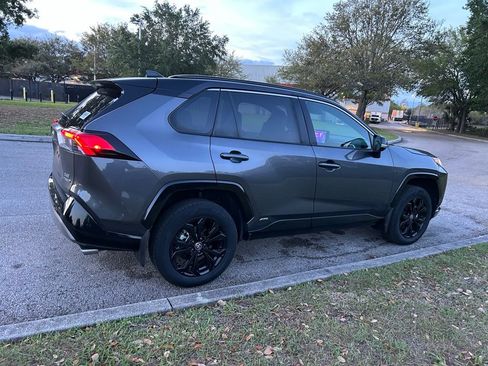 Used 2024 Toyota RAV4 XSE image 5
