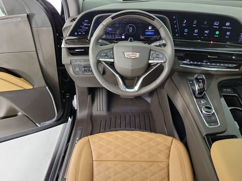 Used 2023 Cadillac Escalade Premium Luxury w/ Performance Package RWD image 16